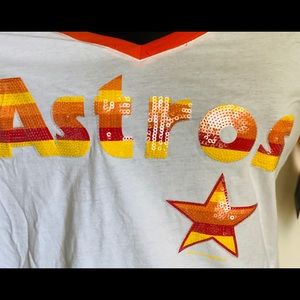 Astros T-Shirt Size Small NEW